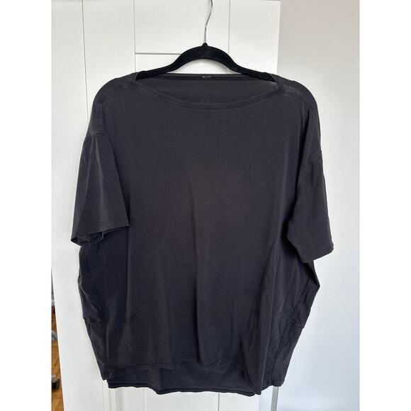 Lululemon Women's Black Back in Action Short Sleeve Shirt, Size 10, GUC - Picture 1 of 6